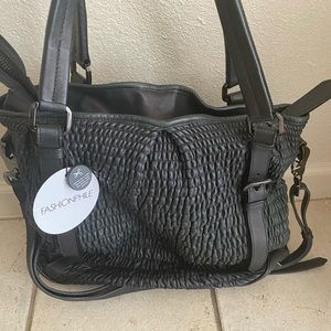🎉 Flash Sale 🎉 Burberry ruched Lowry tote